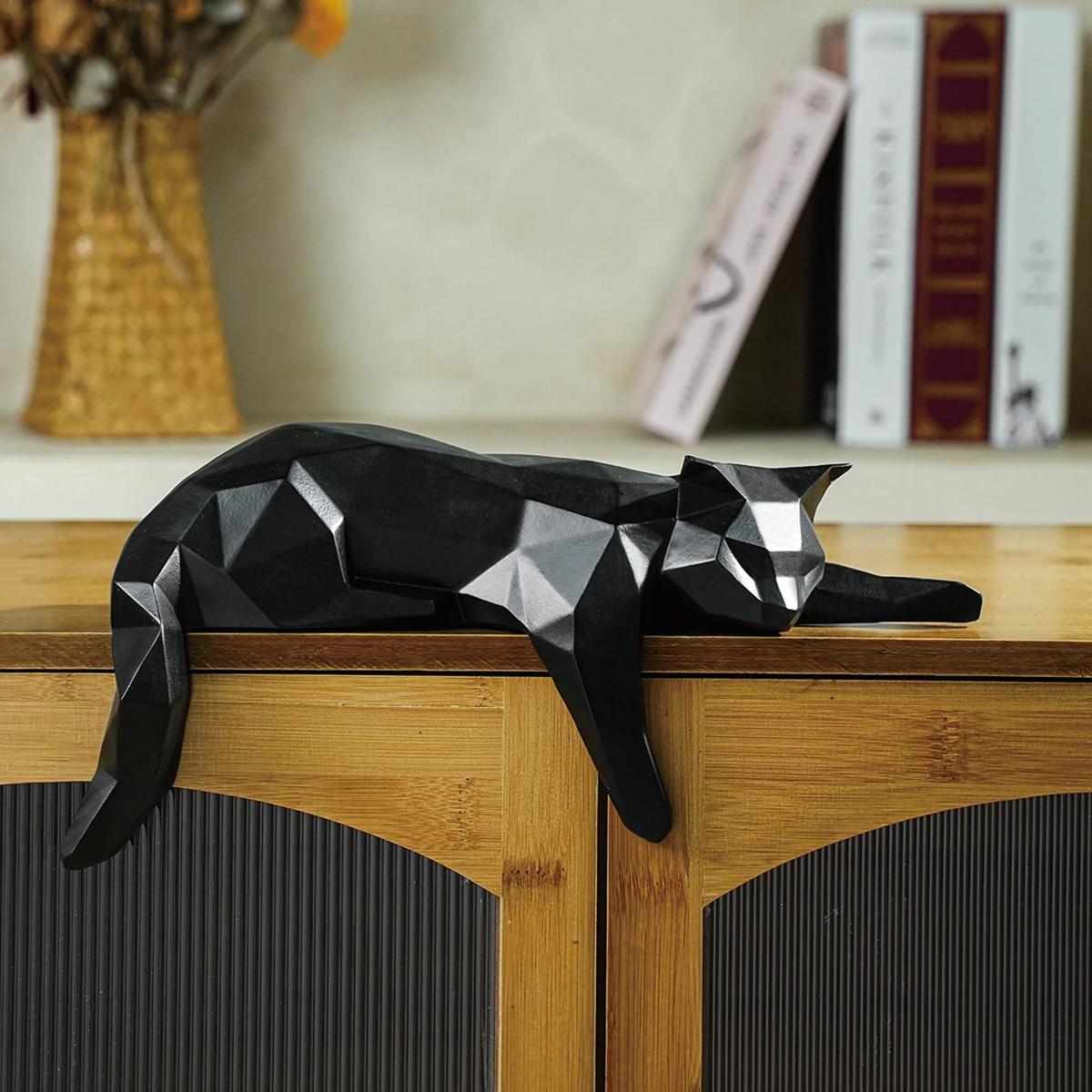 Geometric Black White Cat Statue, Modern Lying Cat Figurine Sculpture, Home Office Table Shelf Desk Decor, Cute Pet Lover Gift чорний
Geometric Black White Cat Statue, Modern Lying Cat Figurine Sculpture, Home Office Table Shelf Desk Decor, Cute Pet Lover Gift чорний