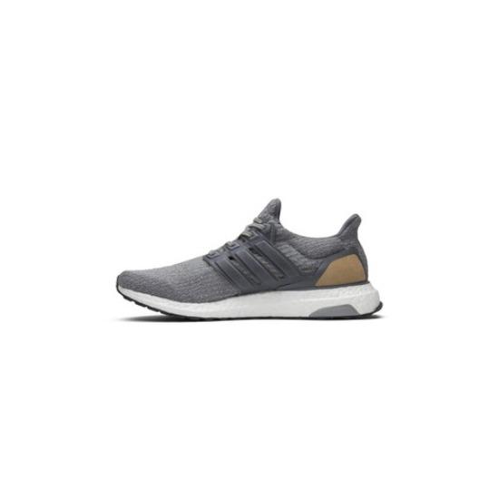 adidas UltraBoost 3.0 Limited Leather Cage BB1092 EU 44.5 сірий
adidas UltraBoost 3.0 Limited Leather Cage BB1092 EU 44.5 сірий