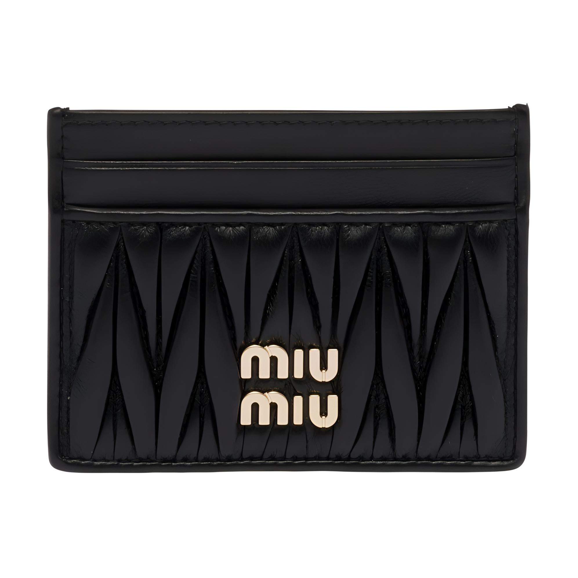 Miu Miu Matelassé Metal Logo Decorated Soft Lambskin Card Holder Women Accessories Black 5MC076-2FPP-F0002 Box(Basic Set+Box)
Miu Miu Matelassé Metal Logo Decorated Soft Lambskin Card Holder Women Accessories Black 5MC076-2FPP-F0002 Box(Basic Set+Box)