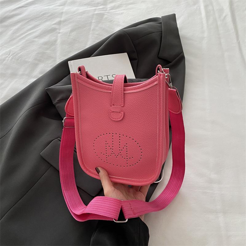 Beautiful casual large capacity 225 new fashion hand solid color simple vertical shoulder crossbody bucket bag рожевий
Beautiful casual large capacity 225 new fashion hand solid color simple vertical shoulder crossbody bucket bag рожевий