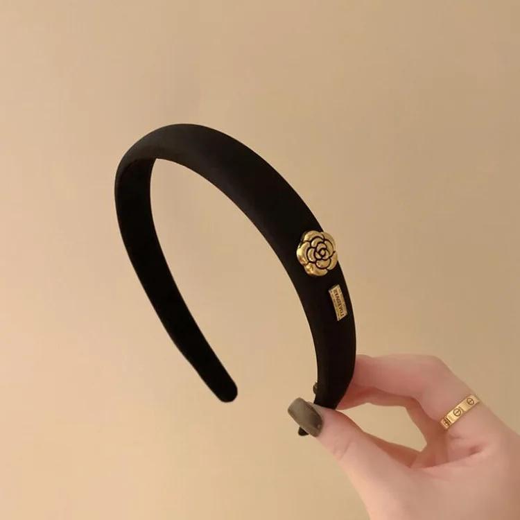 Элегантные повязки на голову из губки для женщин Простая повязка на голову с жемчугом и камелией Черная белая повязка для волос Аксессуары для волос для девочек Головной убор
Элегантные повязки на голову из губки для женщин Простая повязка на голову с жемчугом и камелией Черная белая повязка для волос Аксессуары для волос для девочек Головной убор