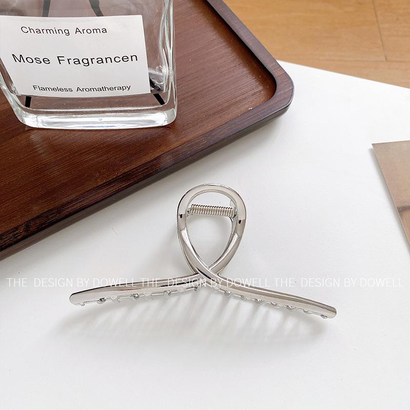 Large Hair Versatile Claw Clip For Women Featuring Stylish Geometric Elements In Rose Gold And White Colors Metal White
Large Hair Versatile Claw Clip For Women Featuring Stylish Geometric Elements In Rose Gold And White Colors Metal White