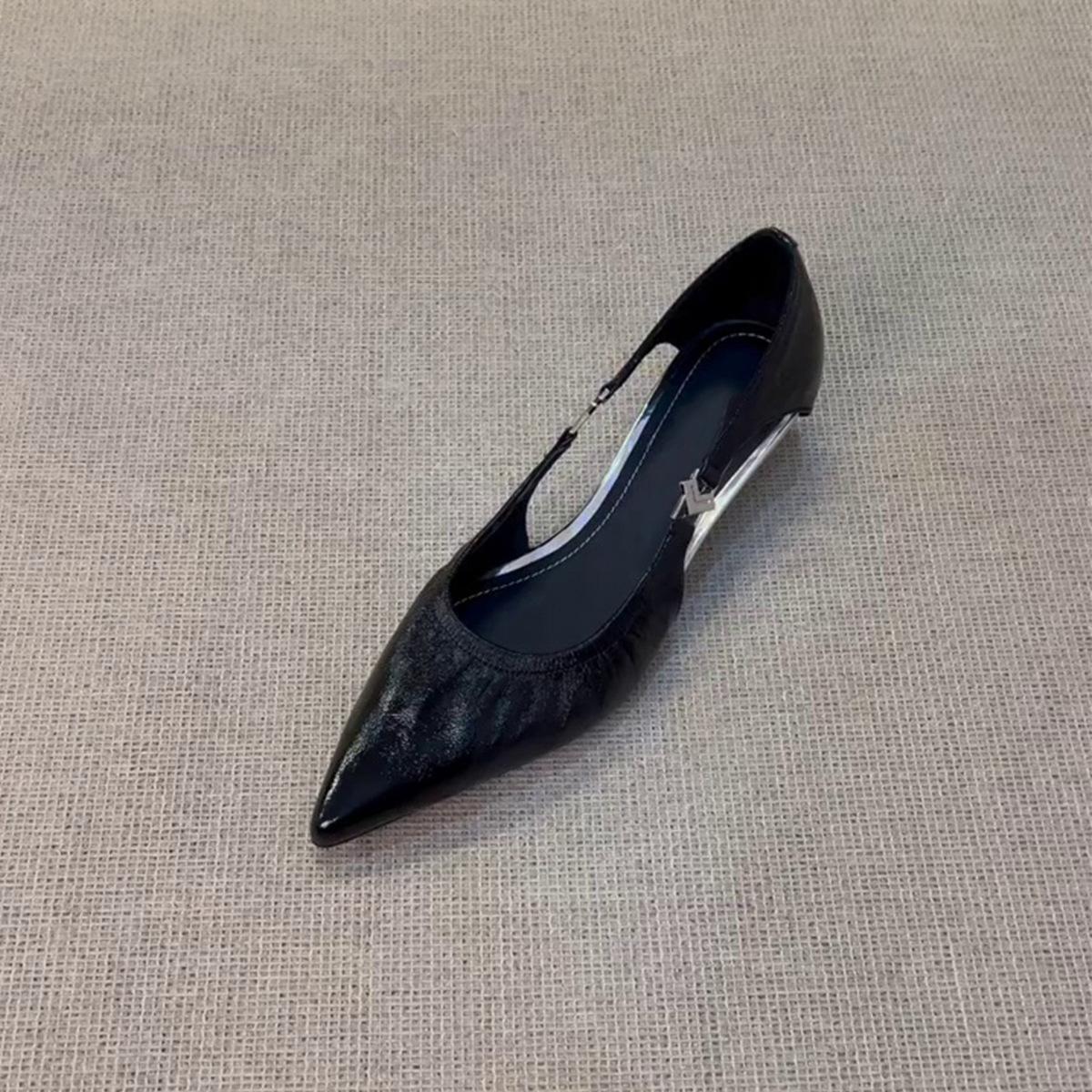 Sheepskin small fragrant pointed shoes versatile niche design French kitten heel hollow single shoes hollow sandals women s 40
Sheepskin small fragrant pointed shoes versatile niche design French kitten heel hollow single shoes hollow sandals women s 40