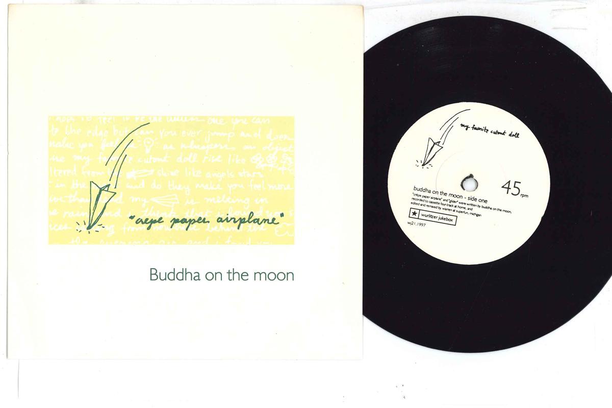 7-дюймовая пластинка BUDDHA ON THE MOON - Самолетик из крепированной бумаги / Планер WJ21 WURLITZER JUKEB 1997 UK Рок Б/У
7-дюймовая пластинка BUDDHA ON THE MOON - Самолетик из крепированной бумаги / Планер WJ21 WURLITZER JUKEB 1997 UK Рок Б/У