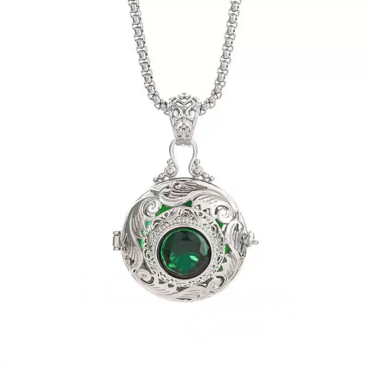 New Retro Geometric Texture Hollow Zircon Round Pendant Necklace High-End Versatile Openable Incense Pill Container Jewelry Gift зелений
New Retro Geometric Texture Hollow Zircon Round Pendant Necklace High-End Versatile Openable Incense Pill Container Jewelry Gift зелений