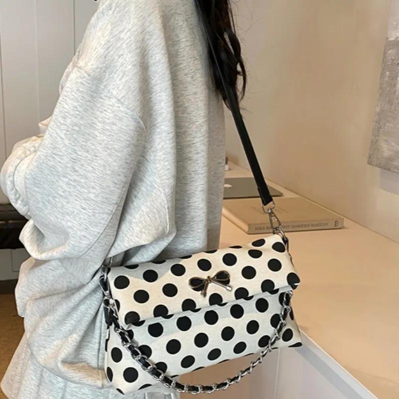 Luxury Designer Women s Handbags New Fashion Chain Soft Shoulder Crossbody Bags Large Capacity Bow Dot Bags
Luxury Designer Women s Handbags New Fashion Chain Soft Shoulder Crossbody Bags Large Capacity Bow Dot Bags