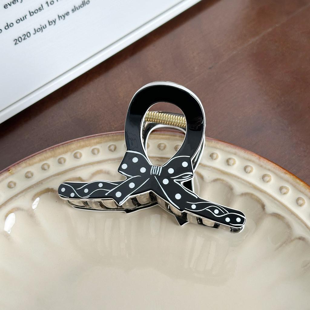 Elegant Claw Hair Clip In Polka Dot Design With Charming Bow For Daily Use White Polka Small
Elegant Claw Hair Clip In Polka Dot Design With Charming Bow For Daily Use White Polka Small