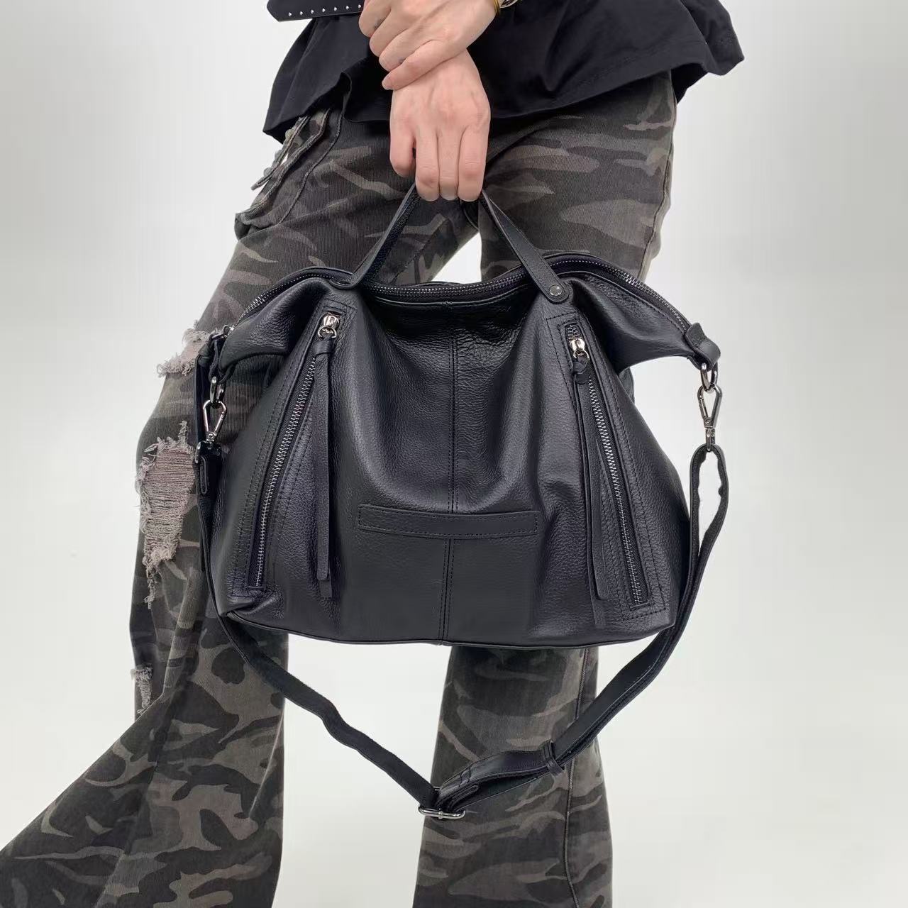 Ladies Premium Lazy Wind Handbag Large Capacity Retro Commuter Shoulder Crossbody Bag чорний
Ladies Premium Lazy Wind Handbag Large Capacity Retro Commuter Shoulder Crossbody Bag чорний