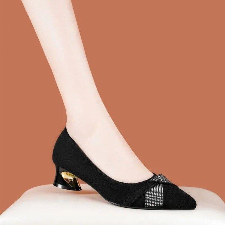 Women s Black Rhinestone Pointed Chunky Heel Shoes - Spring 2025, Comfortable Mid-Low High Heels for Work 41 чёрный
Women s Black Rhinestone Pointed Chunky Heel Shoes - Spring 2025, Comfortable Mid-Low High Heels for Work 41 чёрный