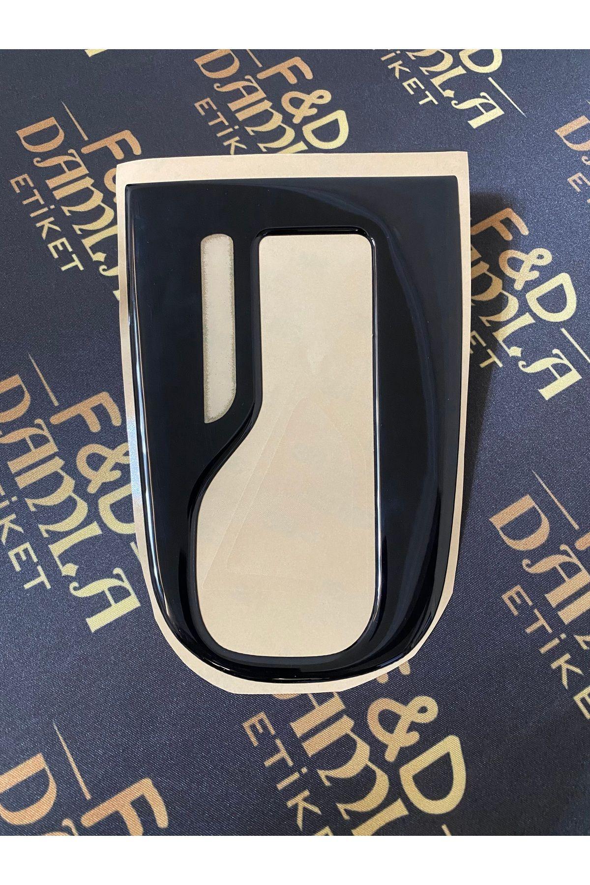 Opel Astra J Otomatik Vites Üzeri Maun Kaplama Parlak Siyah PianoBlack Kaplama
Opel Astra J Otomatik Vites Üzeri Maun Kaplama Parlak Siyah PianoBlack Kaplama