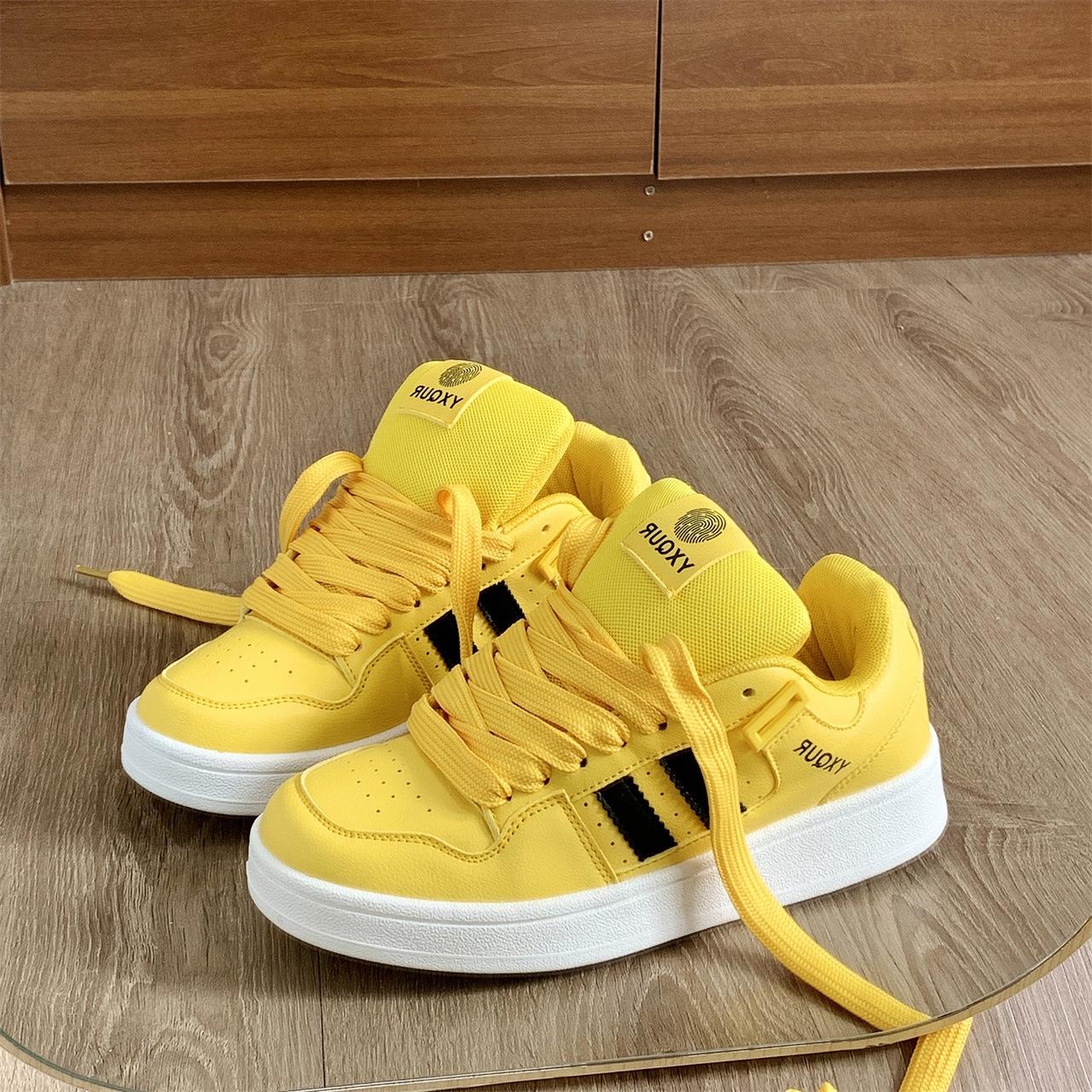Niche board shoes new summer versatile couple white shoes thick sole heightening casual sports white shoes 35 лимонно-жовтий колір
Niche board shoes new summer versatile couple white shoes thick sole heightening casual sports white shoes 35 лимонно-жовтий колір