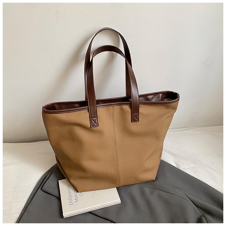 Casual Commuting Underarm Single-shoulder Bag Large-capacity Soft Handbag Fashionable and Stylish Retro Tote Bag коричневый
Casual Commuting Underarm Single-shoulder Bag Large-capacity Soft Handbag Fashionable and Stylish Retro Tote Bag коричневый