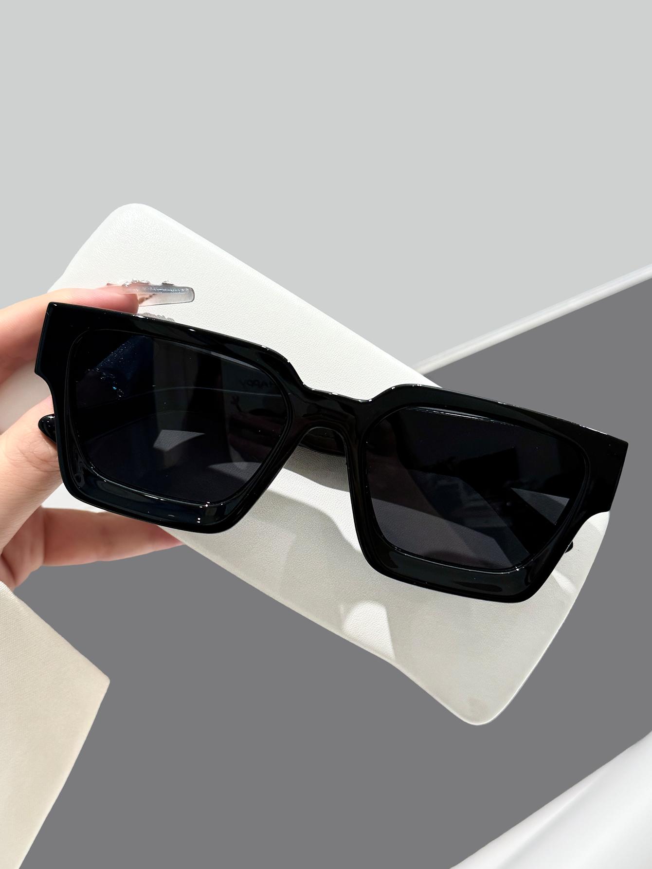 1Pc Classic Fashion Black Rectangular Frame Sunglasses Simple and Stylish Unique Piece Trendy Street Style Outdoor Activities Dr
1Pc Classic Fashion Black Rectangular Frame Sunglasses Simple and Stylish Unique Piece Trendy Street Style Outdoor Activities Dr