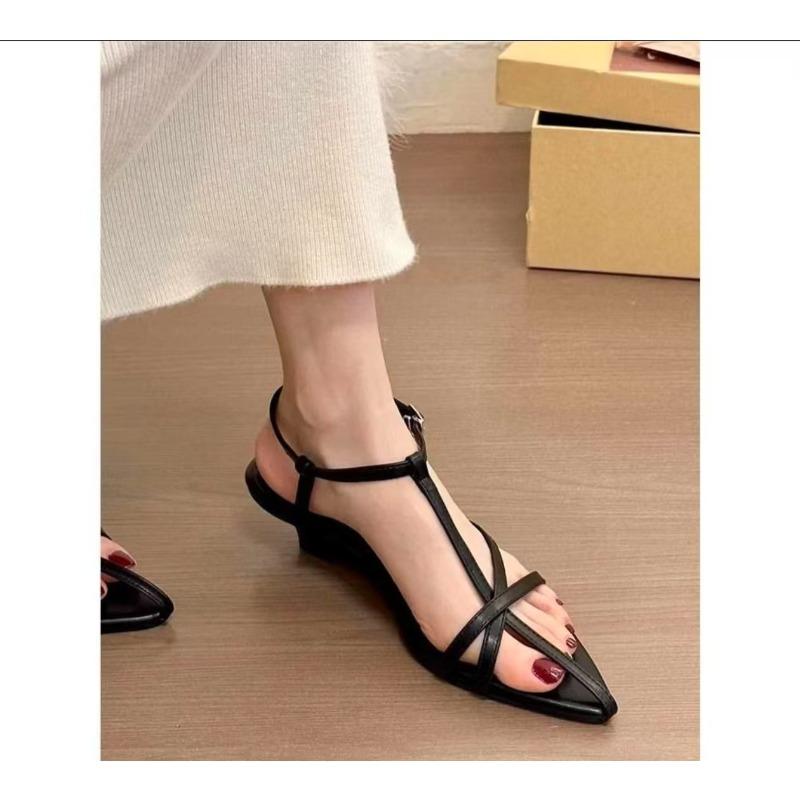 Fashion Fashionable and Stylish Slope-heeled High-heeled Sandals, 2025 New Summer Pointed-toe Cutout One-strap Roman Shoes 40 чёрный
Fashion Fashionable and Stylish Slope-heeled High-heeled Sandals, 2025 New Summer Pointed-toe Cutout One-strap Roman Shoes 40 чёрный