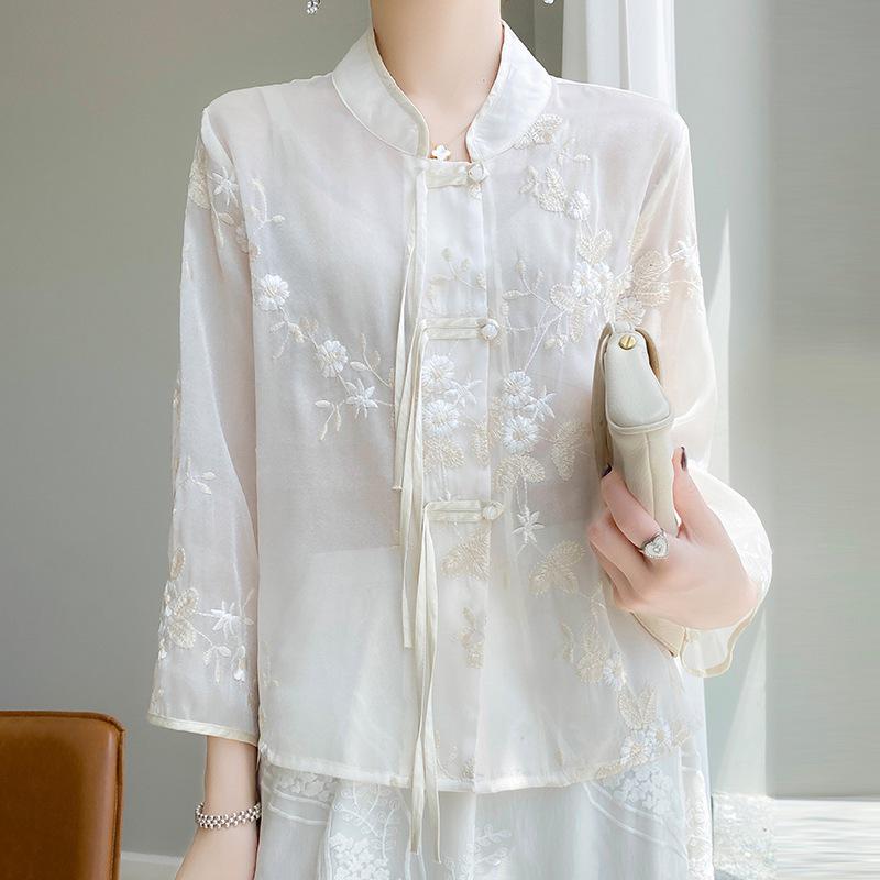 Silk Satin Women s Chinese-Style Embroidered Shirt with Stand Collar and Nine-Point Sleeves XL
Silk Satin Women s Chinese-Style Embroidered Shirt with Stand Collar and Nine-Point Sleeves XL