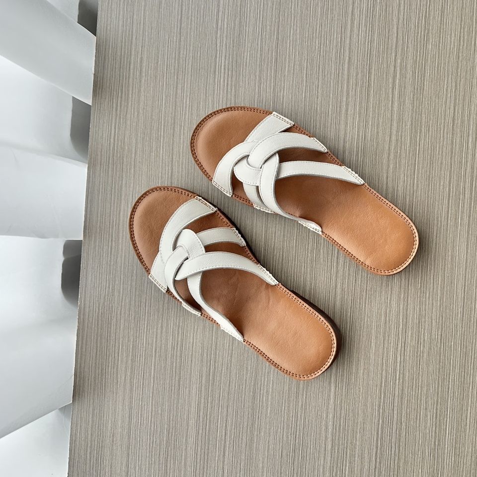 2025 summer, new soft bottom! Outside wear! No foot grinding! Roman sandals comfortable flat bottom lazy round head sandals women 40
2025 summer, new soft bottom! Outside wear! No foot grinding! Roman sandals comfortable flat bottom lazy round head sandals women 40