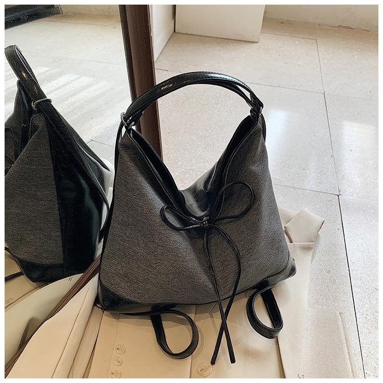 Женская сумка-тоут большой вместимости, новая сумка, трехцелевая на плечо, сумка-мессенджер, нишевый рюкзак чёрный
Женская сумка-тоут большой вместимости, новая сумка, трехцелевая на плечо, сумка-мессенджер, нишевый рюкзак чёрный