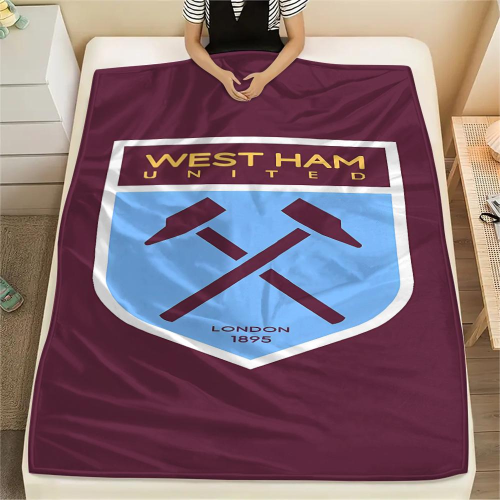 1PC West Ham United Print Flannel Blanket, High quality All Seasons, Home Decor, Warmth and Comfort, Perfect for Christmas Gifts 80cm x 120cm
1PC West Ham United Print Flannel Blanket, High quality All Seasons, Home Decor, Warmth and Comfort, Perfect for Christmas Gifts 80cm x 120cm
