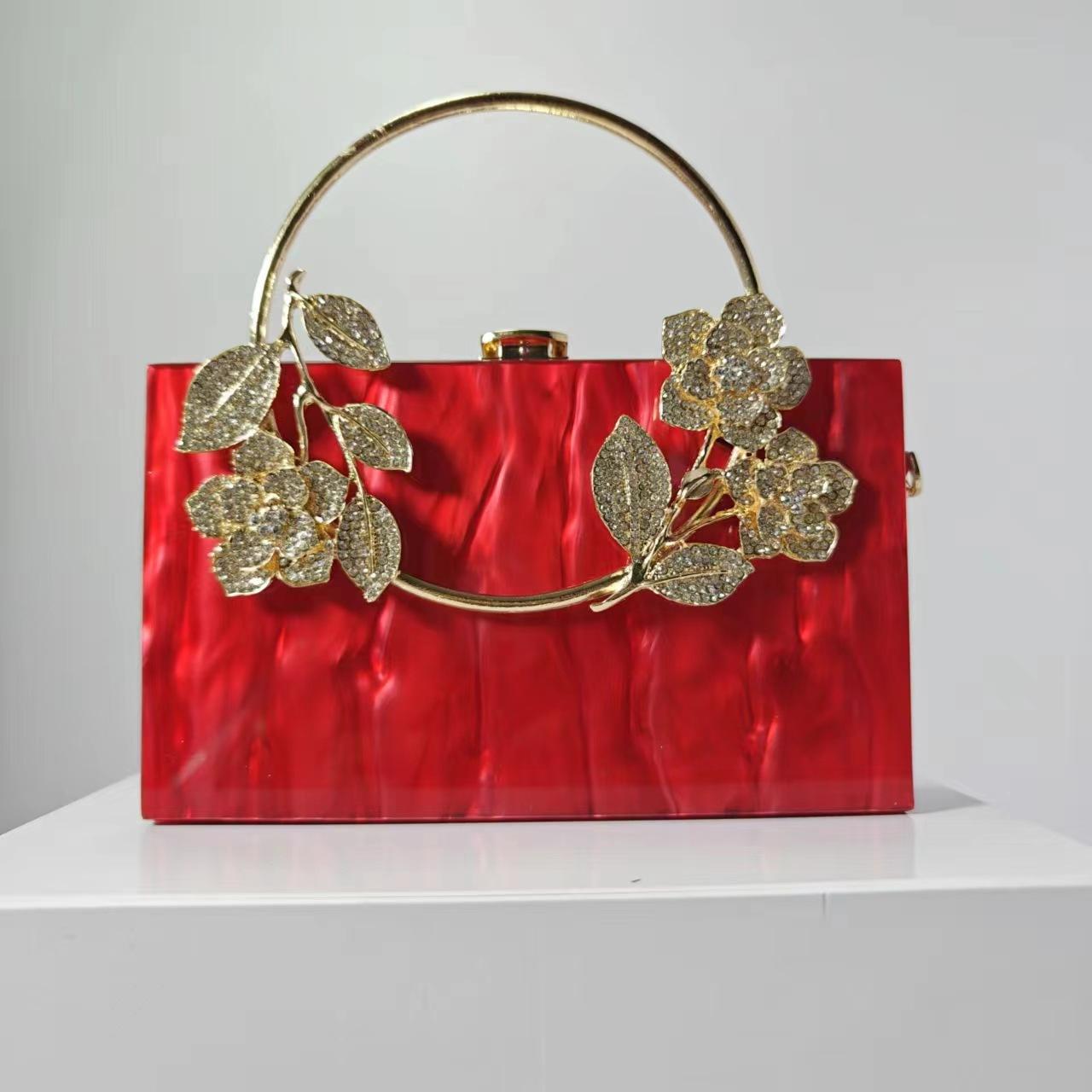 Flower acrylic dinner bag single shoulder diagonal span wedding banquet clutch bag chain bag
Flower acrylic dinner bag single shoulder diagonal span wedding banquet clutch bag chain bag