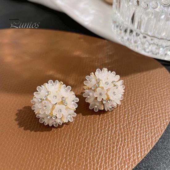1 пара женских серег с цветочным дизайном, инкрустированные стразами, сверкающая поверхность, универсальные, устойчивые к поту, без аллергии, серьги-гвоздики, ювелирные аксессуары 
1 пара женских серег с цветочным дизайном, инкрустированные стразами, сверкающая поверхность, универсальные, устойчивые к поту, без аллергии, серьги-гвоздики, ювелирные аксессуары
