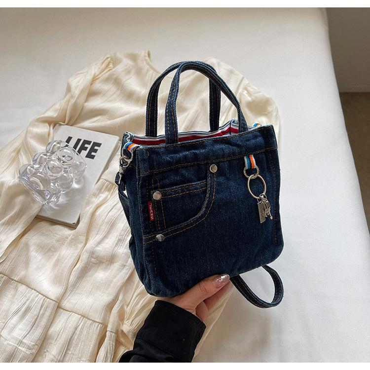 Ladies Crossbody Bags Creative Retro Washed Denim Persalized Fashiable Verstaile Handbags High-quality Shoulder Bags Girl темно-синього кольору
Ladies Crossbody Bags Creative Retro Washed Denim Persalized Fashiable Verstaile Handbags High-quality Shoulder Bags Girl темно-синього кольору