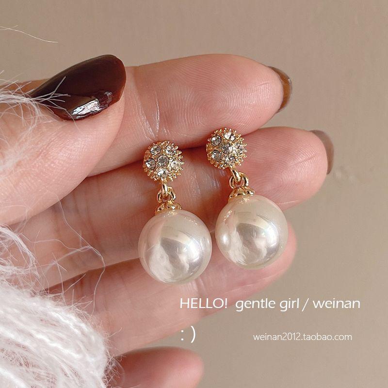 Sweet Cool Gentle Imitation Pearl Earrings Women s Fashion Elegant Graceful Earrings Online Red Sun Often Artsy Easiest for Match Earrings Fashion Gold
Sweet Cool Gentle Imitation Pearl Earrings Women s Fashion Elegant Graceful Earrings Online Red Sun Often Artsy Easiest for Match Earrings Fashion Gold