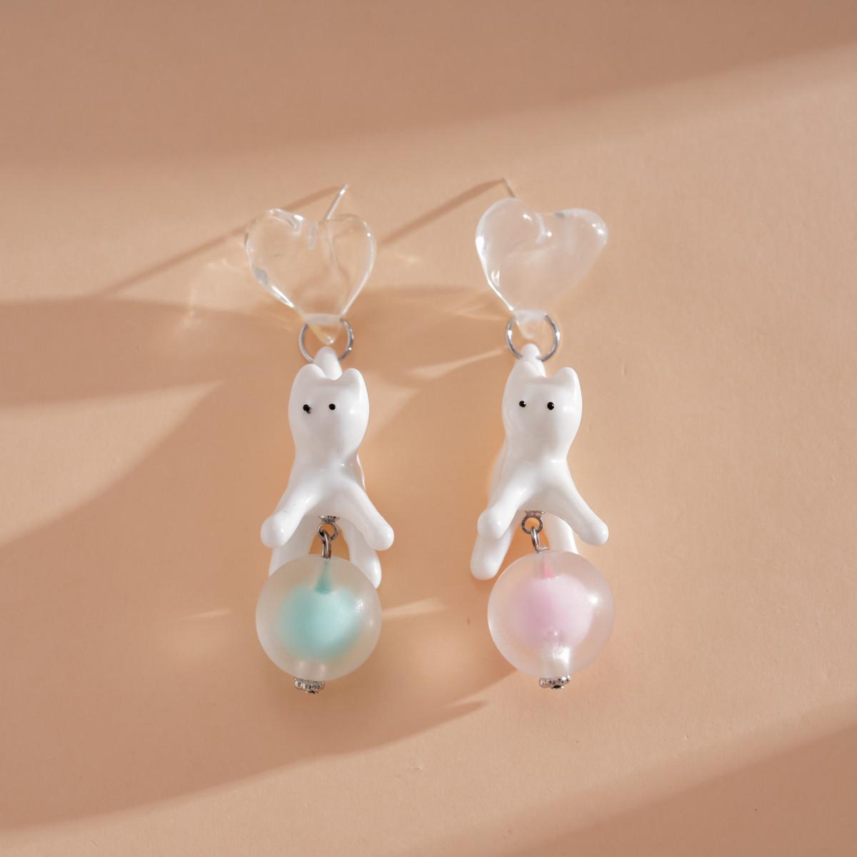 Fashionable Heart-shaped Kitten Pendant Earrings, Personalized Jewelry for Elegant Women, Trendy for Parties and Daily Wear білий
Fashionable Heart-shaped Kitten Pendant Earrings, Personalized Jewelry for Elegant Women, Trendy for Parties and Daily Wear білий