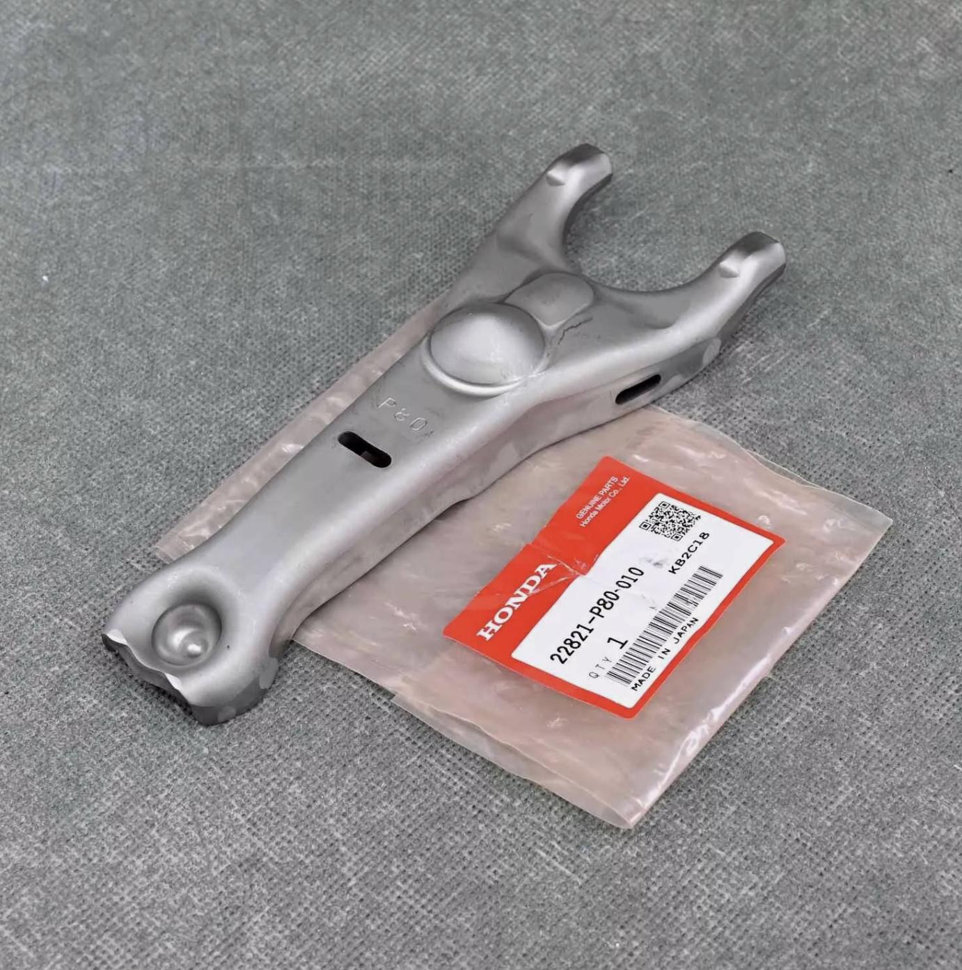 Оригинальная вилка выключения сцепления HONDA и пружина 22821-P80-010 22835-P80-000 Acura
Оригинальная вилка выключения сцепления HONDA и пружина 22821-P80-010 22835-P80-000 Acura
