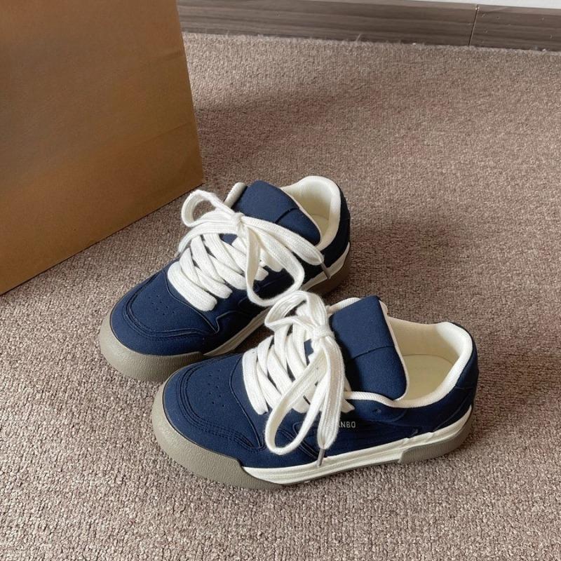 Обувь на толстой подошве для женщин Универсальная студенческая повседневная обувь для скейтборда Новая спортивная тренировочная обувь типа «хлеб» 40 синий
Обувь на толстой подошве для женщин Универсальная студенческая повседневная обувь для скейтборда Новая спортивная тренировочная обувь типа «хлеб» 40 синий