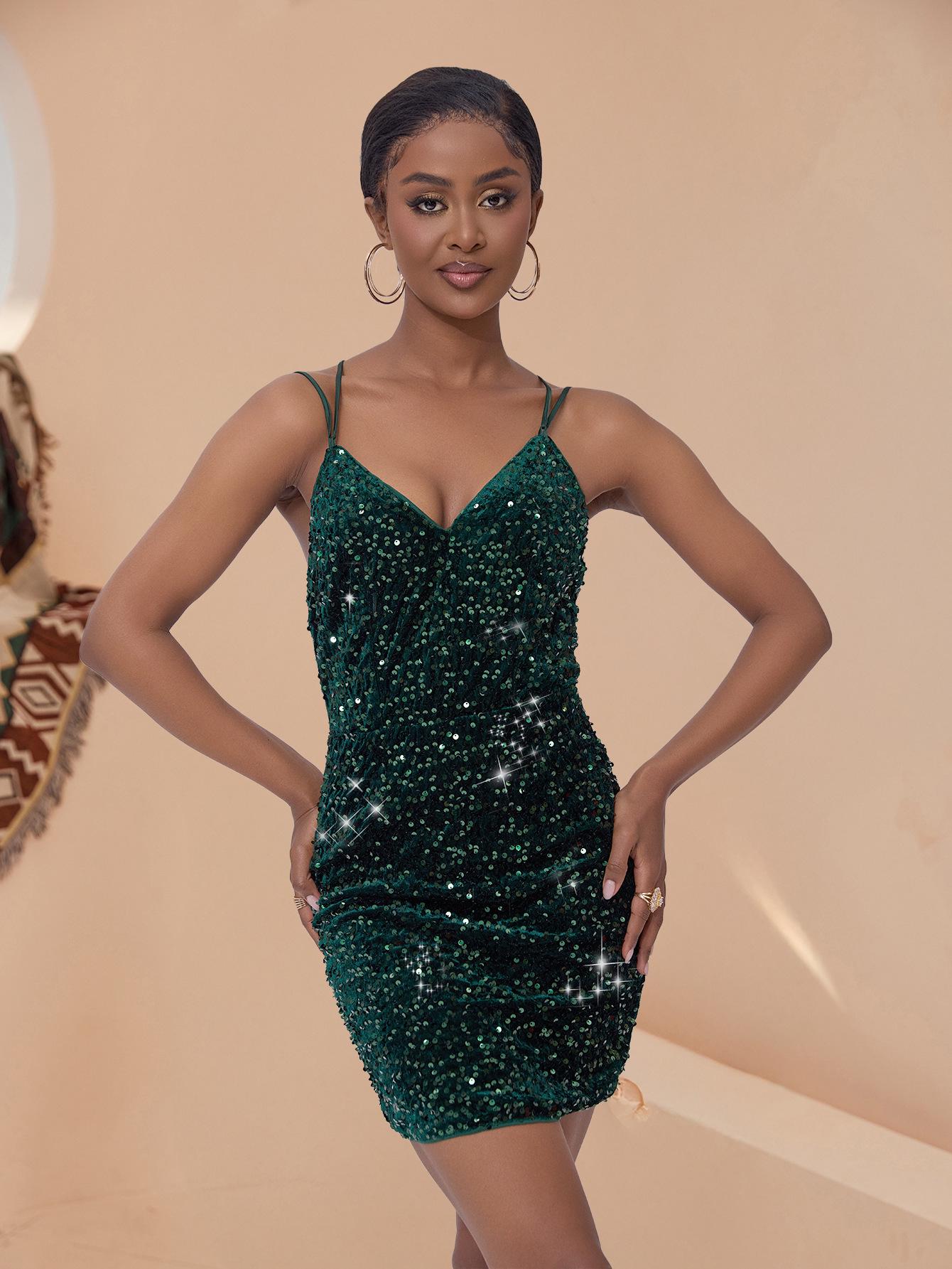 Женское сексуальное платье с V-образным вырезом и открытой спиной, расшитое пайетками - Приталенный стиль L темно-зеленого
Женское сексуальное платье с V-образным вырезом и открытой спиной, расшитое пайетками - Приталенный стиль L темно-зеленого