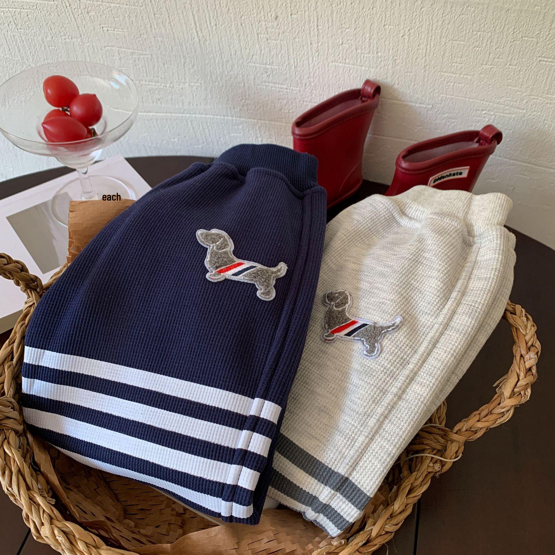 2024 Fleece-Lined Kids Pants: Warm Autumn/Winter Casual Solid Color Japanese Style for Boys and Girls 120 cm сірий колір
2024 Fleece-Lined Kids Pants: Warm Autumn/Winter Casual Solid Color Japanese Style for Boys and Girls 120 cm сірий колір