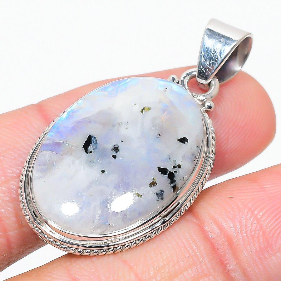 Natural Rainbow Moonstone Gemstone 925 Solid Sterling Silver Pendant 1.50 W5V59 
Natural Rainbow Moonstone Gemstone 925 Solid Sterling Silver Pendant 1.50 W5V59