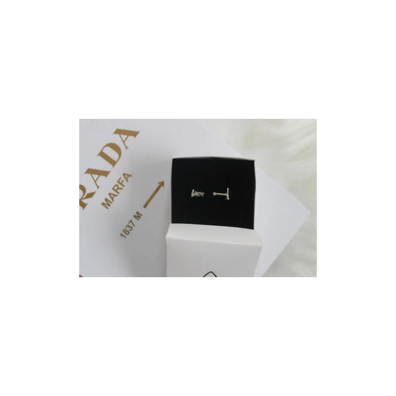 ELİZYA BOUTIQUE Хирургическая сталь серебристого цвета Love Written Tragus,helix, Forward Helix, Conch Piercing LOVE серебряный
ELİZYA BOUTIQUE Хирургическая сталь серебристого цвета Love Written Tragus,helix, Forward Helix, Conch Piercing LOVE серебряный