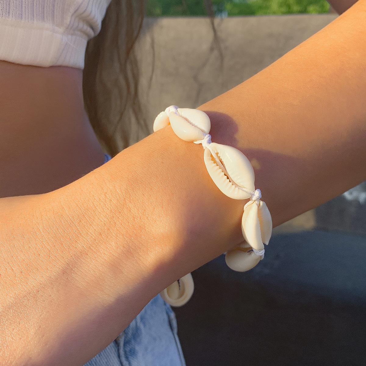 Accessories, versatile beach woven geometric jewelry, simple adjustable shell pendant bracelet for women
Accessories, versatile beach woven geometric jewelry, simple adjustable shell pendant bracelet for women