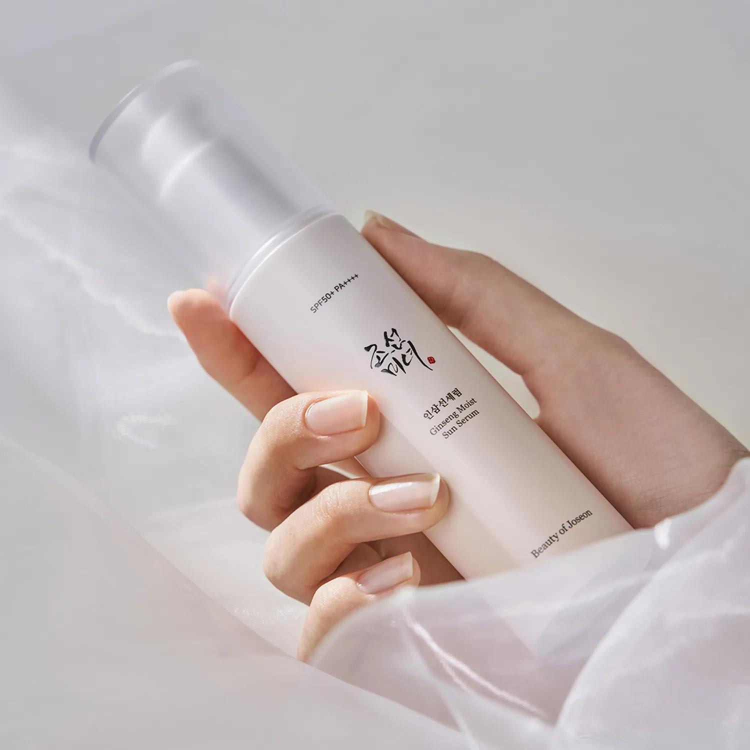 Beauty of Joseon Увлажняющая солнцезащитная сыворотка с женьшенем SPF 50+ PA++++ 50 мл, Увлажняющая, Корейская косметика, Kbeauty, пробник
Beauty of Joseon Увлажняющая солнцезащитная сыворотка с женьшенем SPF 50+ PA++++ 50 мл, Увлажняющая, Корейская косметика, Kbeauty, пробник