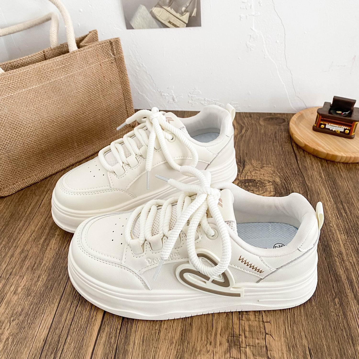 FY-095 leather platform white shoes women s shoes casual shoes board shoes 2025 spring new leather flat bottom round head 35
FY-095 leather platform white shoes women s shoes casual shoes board shoes 2025 spring new leather flat bottom round head 35