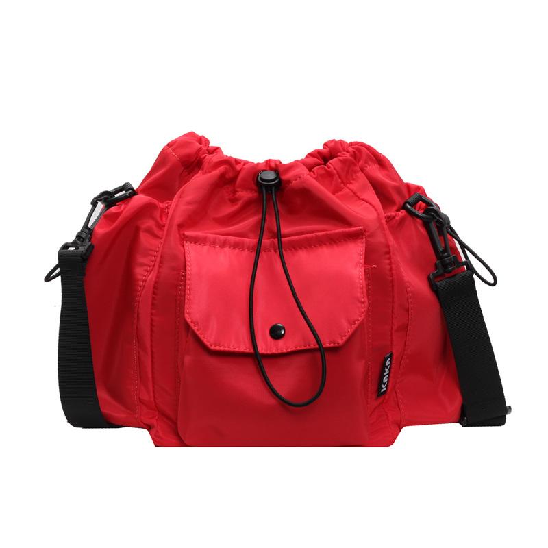 The new Korean version of the bucket bag, drawstring nylon cloth, good for large-capacity commuting. чорний
The new Korean version of the bucket bag, drawstring nylon cloth, good for large-capacity commuting. чорний