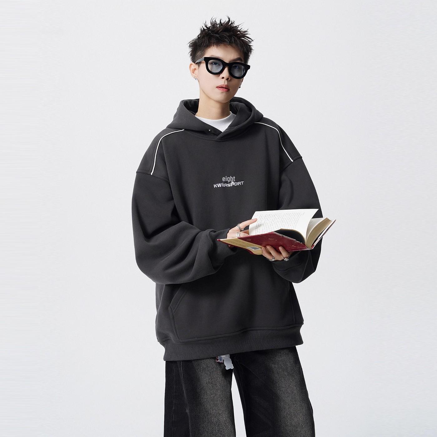 KWER2025 Heavyweight Fleece-Lined Hooded Men s Sweatshirt - Autumn/Winter Trendy Loose Fit Pullover 2XL
KWER2025 Heavyweight Fleece-Lined Hooded Men s Sweatshirt - Autumn/Winter Trendy Loose Fit Pullover 2XL