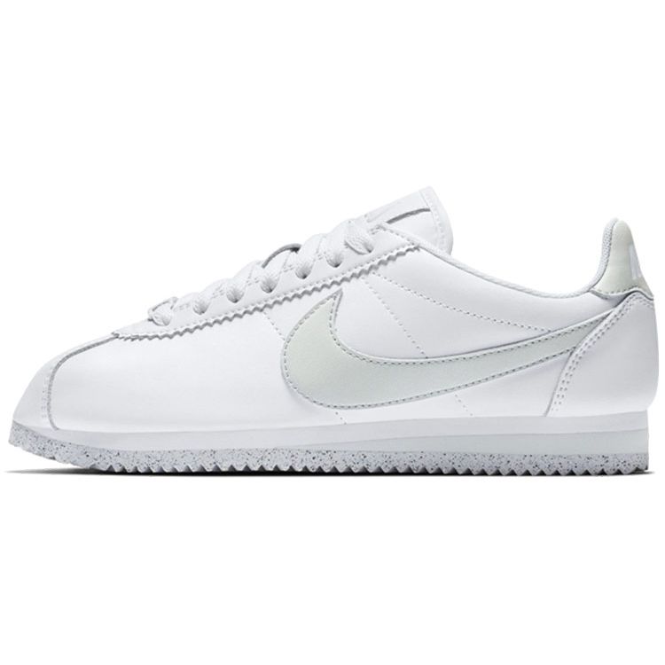 Женские кроссовки Nike Classic Cortez Flyleather White Light Silver Light-Silver-White AR4874-100
Женские кроссовки Nike Classic Cortez Flyleather White Light Silver Light-Silver-White AR4874-100