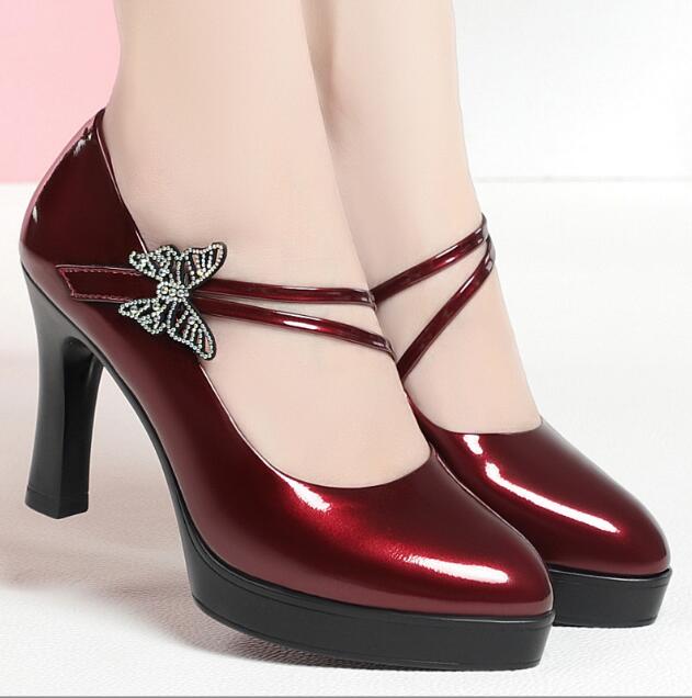 Fashion Brand Shoes Thick Heel Ladies Pumps Patent Leather Pointed Toe Women s Shoes Spring Autumn Fashion Party Office Lady Shoes 33
Fashion Brand Shoes Thick Heel Ladies Pumps Patent Leather Pointed Toe Women s Shoes Spring Autumn Fashion Party Office Lady Shoes 33