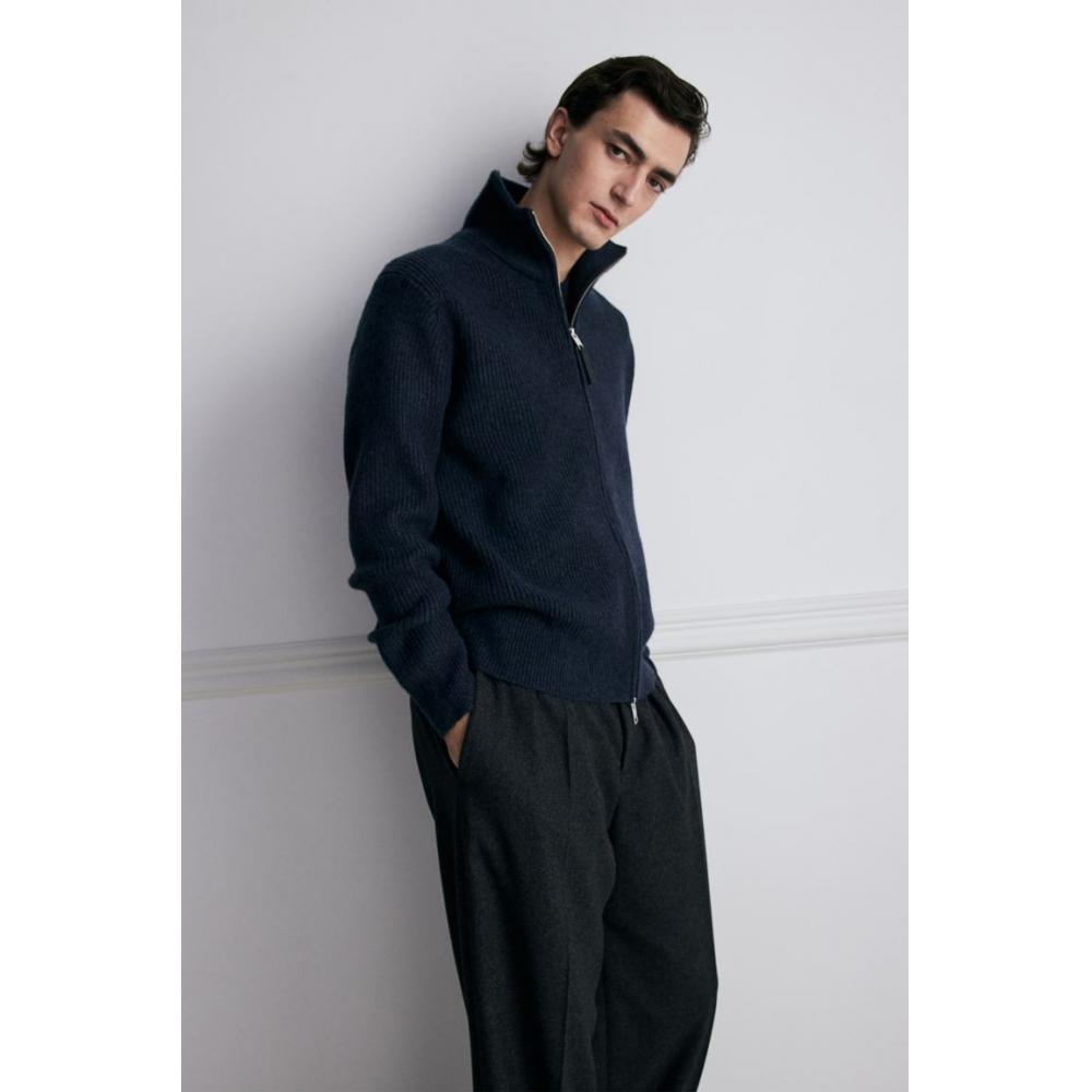 Кардиган HM Ribbed Knit, классический крой, темно-синий
Кардиган HM Ribbed Knit, классический крой, темно-синий