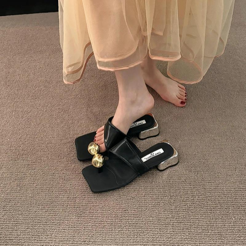Summer Slippers Women s Metal Decorative Stiletto Heels Sliding Outdoor Dress Party Flip-flops Clip Toe Sandals 39 чёрный
Summer Slippers Women s Metal Decorative Stiletto Heels Sliding Outdoor Dress Party Flip-flops Clip Toe Sandals 39 чёрный