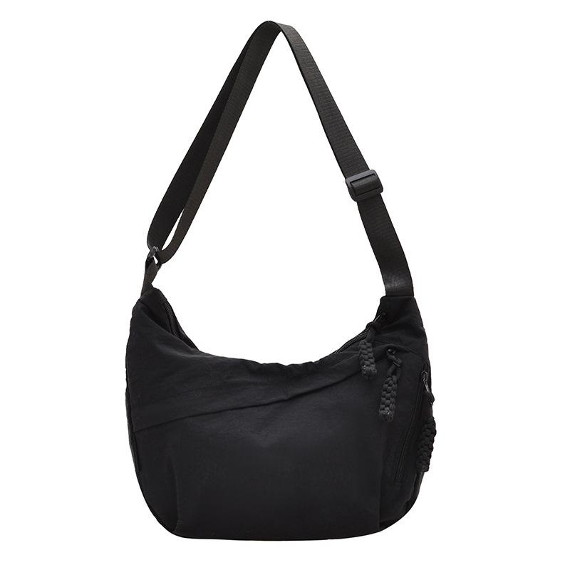 Fashion commuter dumpling bag new lightweight sports leisure bag fashion shoulder messenger bag
Fashion commuter dumpling bag new lightweight sports leisure bag fashion shoulder messenger bag