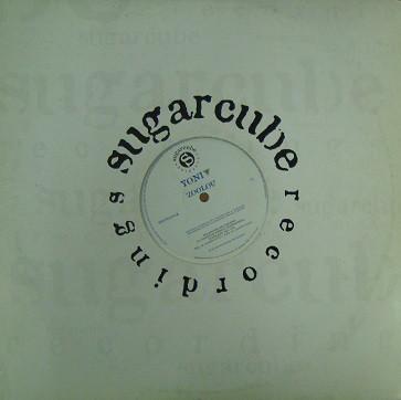 12inch Record YONI - Zoolou / Tongue n Cheek SUG961206 Sugarcube Recor 1996 UK Dance & Electronica Used
12inch Record YONI - Zoolou / Tongue n Cheek SUG961206 Sugarcube Recor 1996 UK Dance & Electronica Used