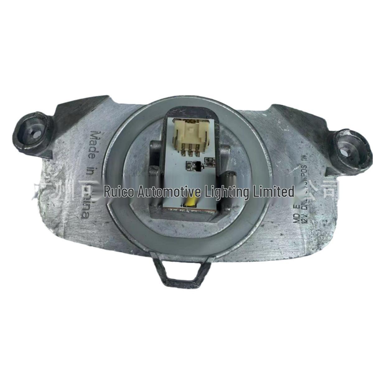 BMW 3 Серии F30/F35 Дневной ходовой огонь и указатель поворота Angel Eye 63117398766
BMW 3 Серии F30/F35 Дневной ходовой огонь и указатель поворота Angel Eye 63117398766