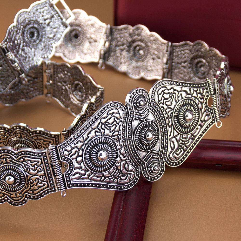 Vintage Slavic Caucasus Women Dress Belt Relief Pattern Rivet Decoration Metal Waist Belt Chain Adjustable Length
Vintage Slavic Caucasus Women Dress Belt Relief Pattern Rivet Decoration Metal Waist Belt Chain Adjustable Length