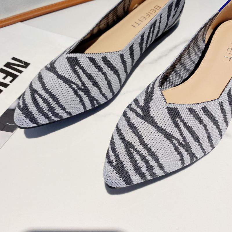 Новые полосатые тканые супермягкие остроносые вязаные балетки на плоской подошве 40 серый
Новые полосатые тканые супермягкие остроносые вязаные балетки на плоской подошве 40 серый