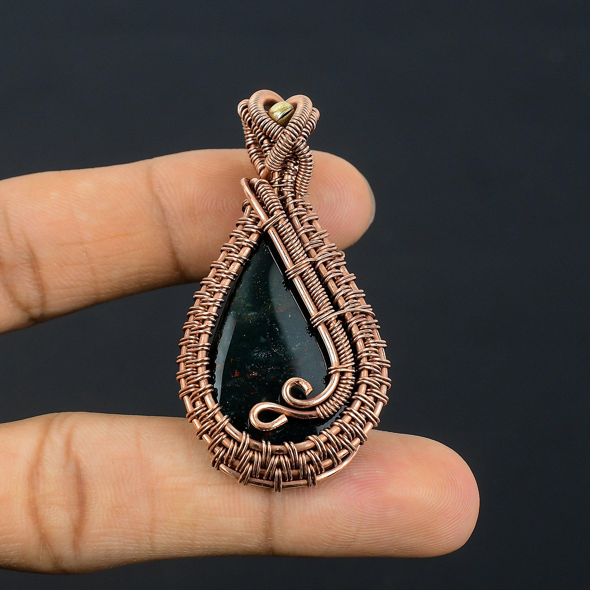 Гелиотроп 999 Медная проволока, оплетенная кулон Ручная работа Драгоценные камни Ювелирные изделия, Подарки для жены Совершенно новый кулон 2.55 Inches
Гелиотроп 999 Медная проволока, оплетенная кулон Ручная работа Драгоценные камни Ювелирные изделия, Подарки для жены Совершенно новый кулон 2.55 Inches