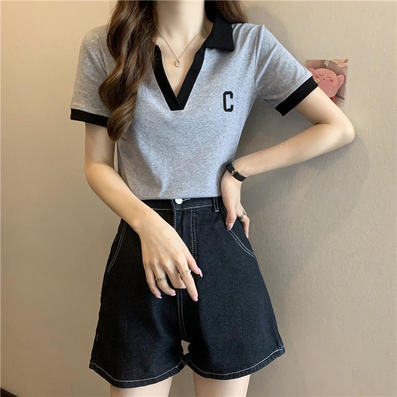 Plus Size Women s V-Neck Polo Shirt: Slimming, Short Sleeve, Tummy-Covering, Straight Shoulder, 2025 Summer Collection XL (Recommended 105-120 Jin)
Plus Size Women s V-Neck Polo Shirt: Slimming, Short Sleeve, Tummy-Covering, Straight Shoulder, 2025 Summer Collection XL (Recommended 105-120 Jin)