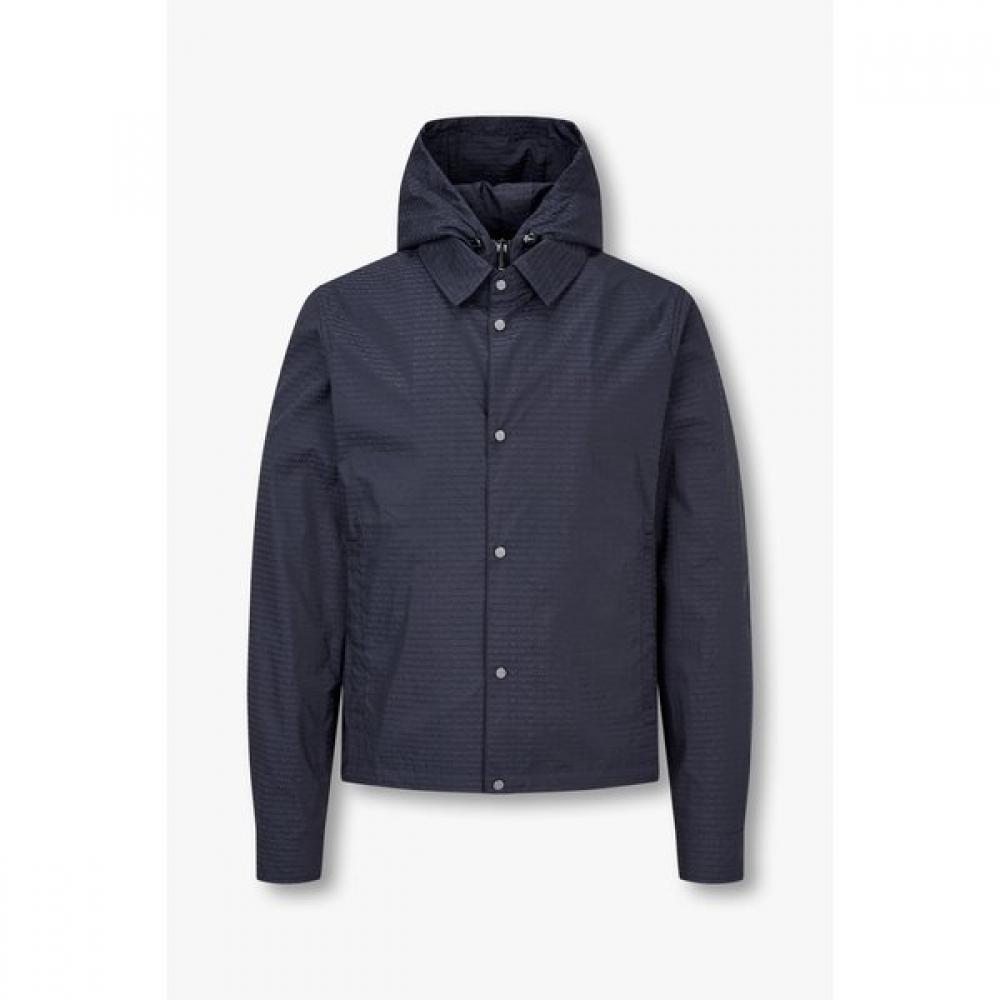 Emporio Armani Men S Detachable Hood Panel Nylon Jacket A515110008 54
Emporio Armani Men S Detachable Hood Panel Nylon Jacket A515110008 54